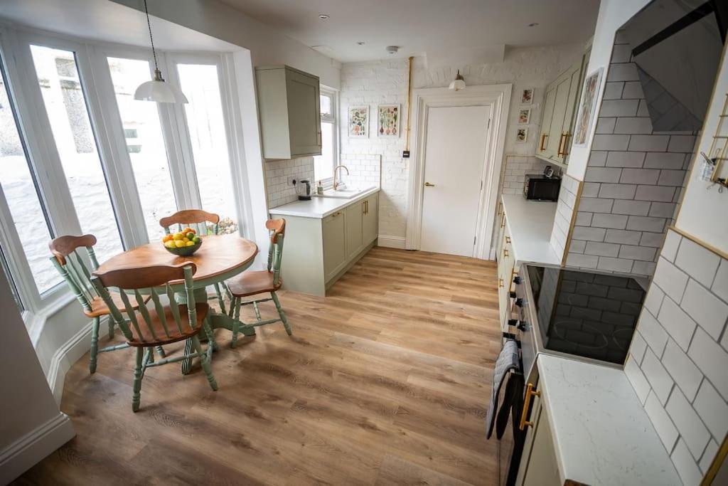 4-Bed Botanical Retreat Villa Plymouth Eksteriør billede