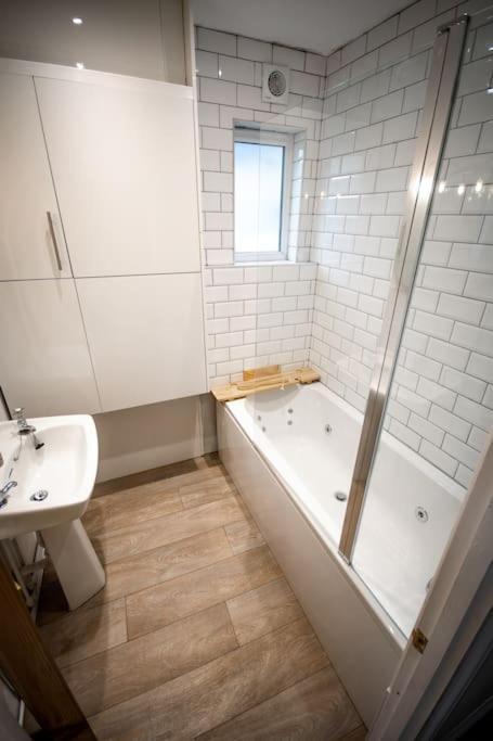 4-Bed Botanical Retreat Villa Plymouth Eksteriør billede